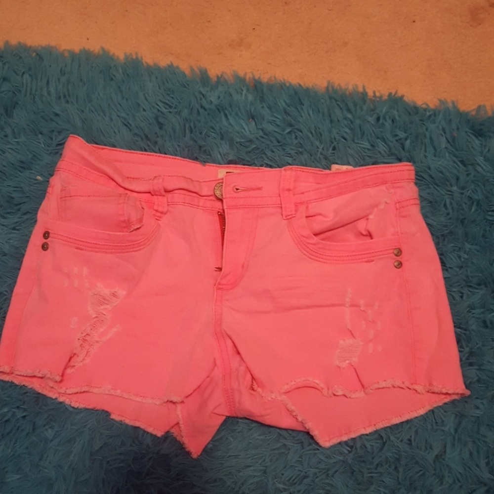 Pink L.E.I. shorts